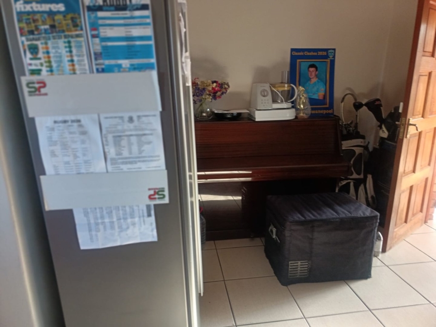 2 Bedroom Property for Sale in Rhodesdene Northern Cape